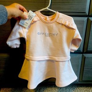 Baby Givenchy dress. Size 12 months. Too short for my lil one. Worn for 5 mins